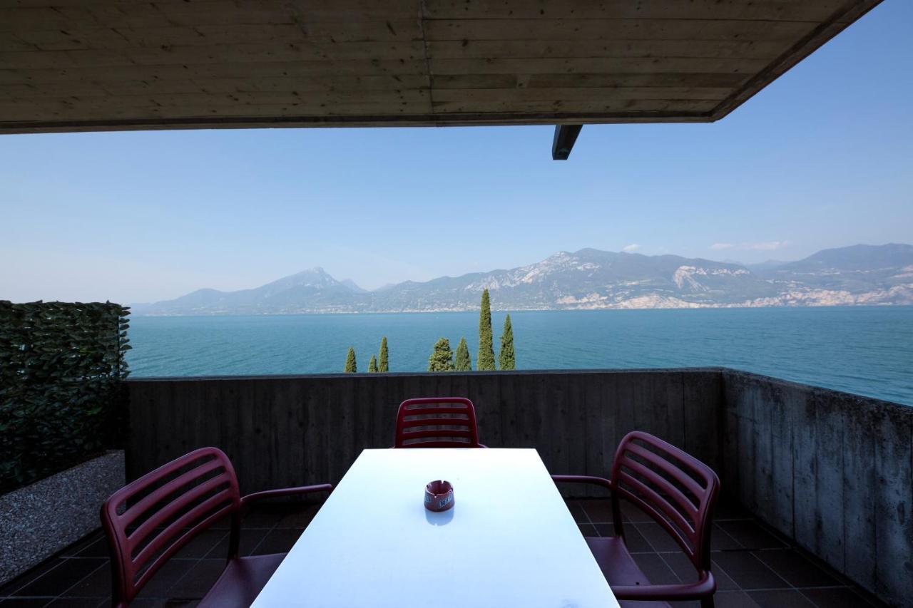 Residence Castelli Brenzone sul Garda Bagian luar foto