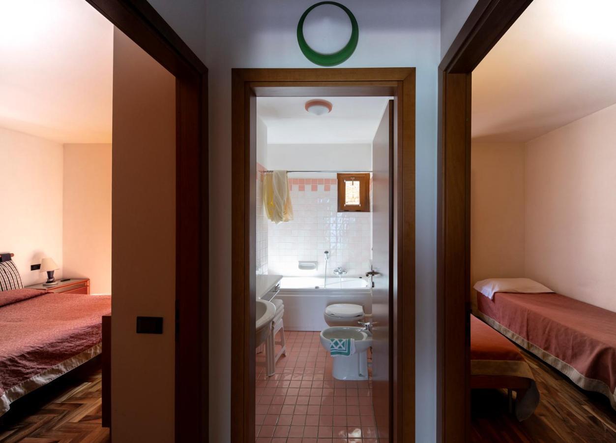 Residence Castelli Brenzone sul Garda Bagian luar foto